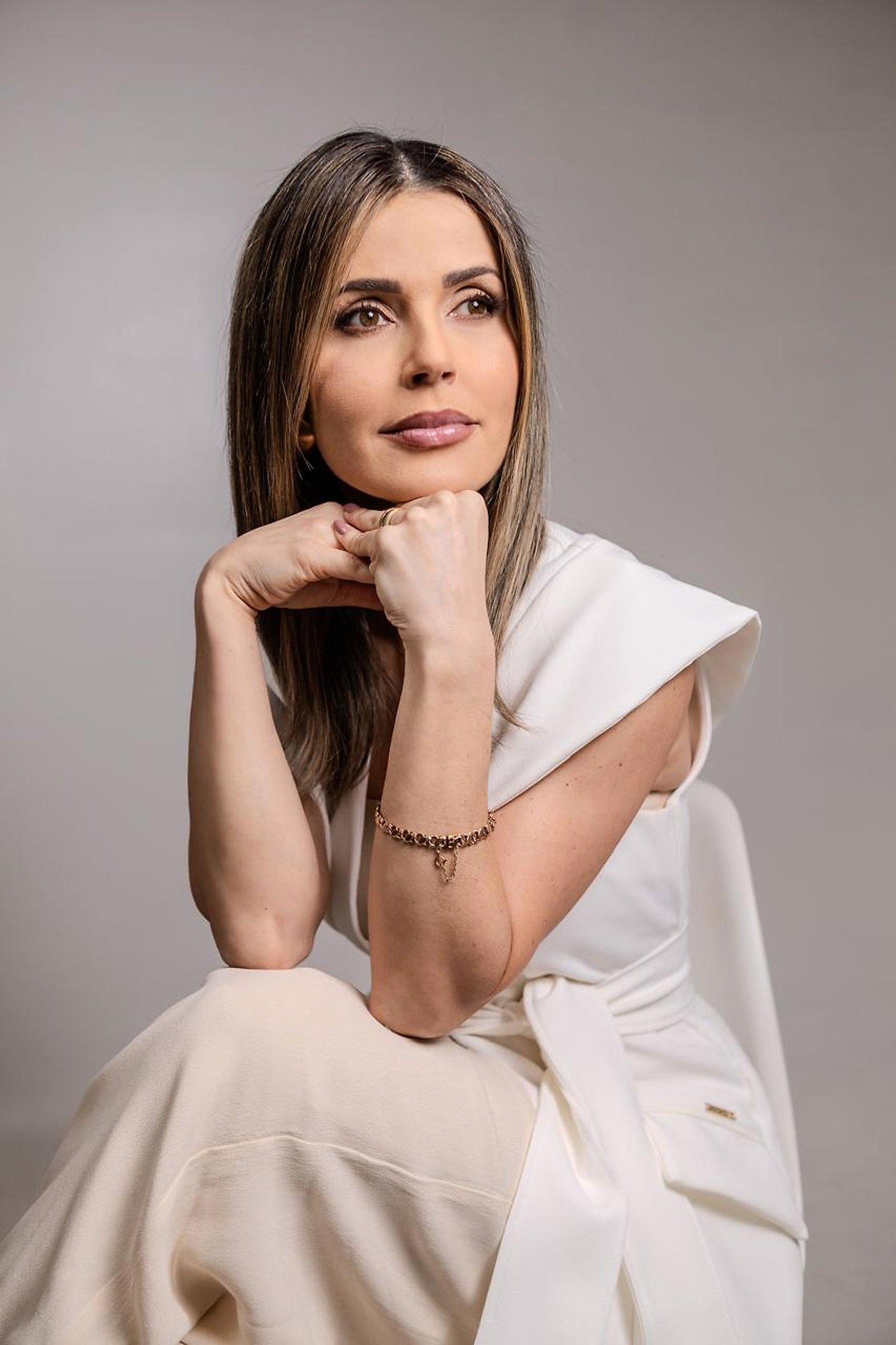 Retrato da Dra. Viviane Leles